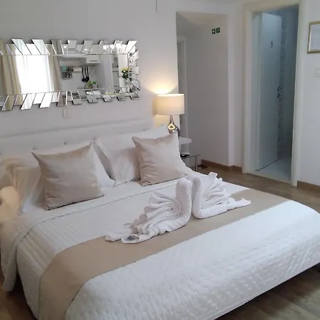 Private In Diocletians Palace Split
