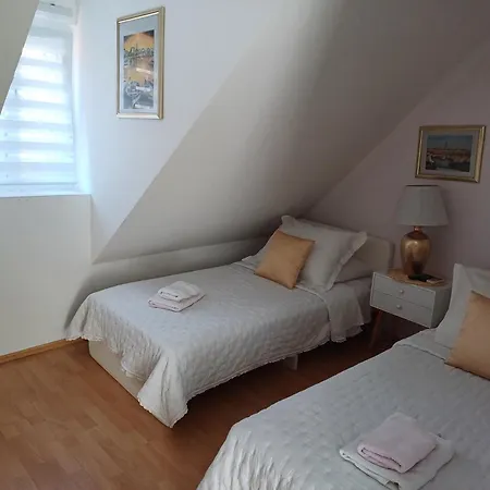 Private In Diocletians Palace Apartment Split
