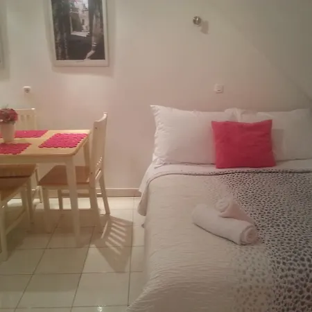 Private In Diocletians Palace *