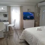 Private In Diocletians Palace * Split