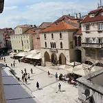Private In Diocletians Palace * Split