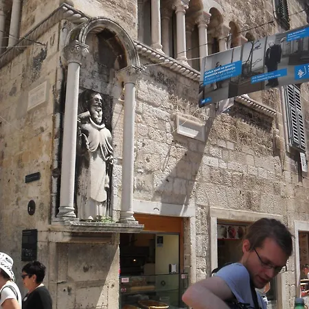 Private In Diocletians Palace * Split