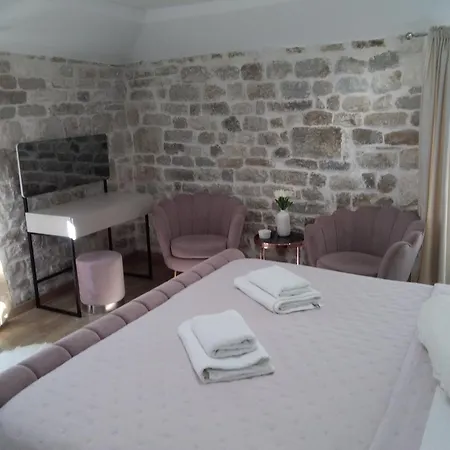 Private In Diocletians Palace Apartman Split