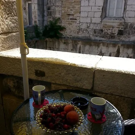 Private In Diocletians Palace * Split