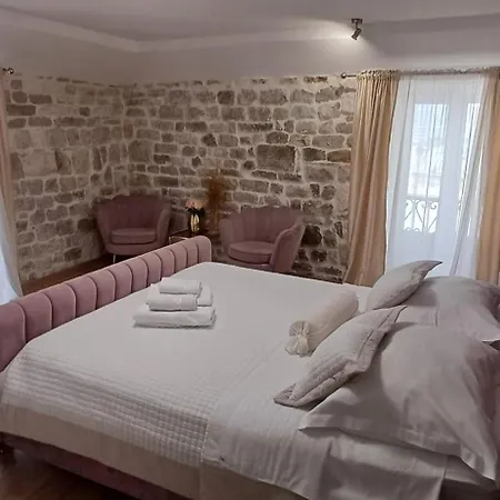 Private In Diocletians Palace * Split